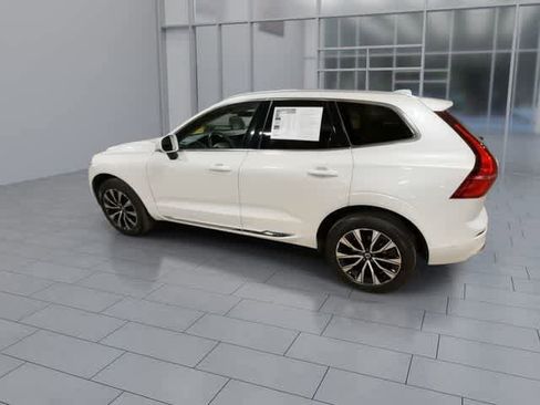 Used 2023 Volvo XC60 B5 Plus AWD/4WD image 6