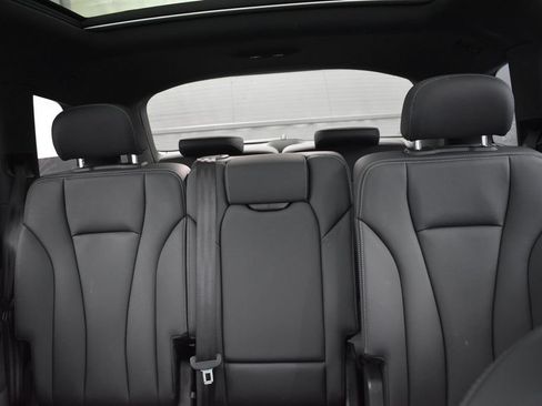 Used 2025 Audi Q7 2.0T Premium AWD/4WD image 18