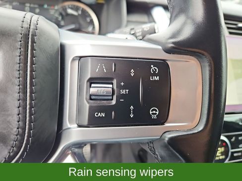 Used 2023 Land Rover Discovery HSE R-Dynamic AWD/4WD image 12