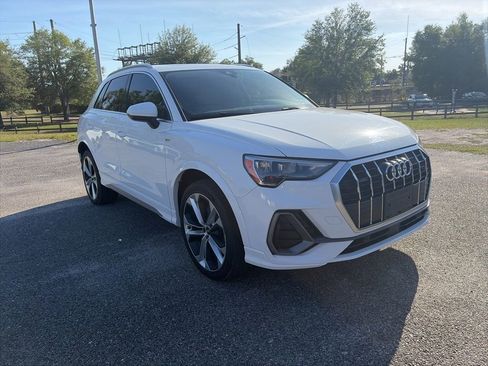 Used 2021 Audi Q3 2.0T Premium w/ Convenience Package image 3