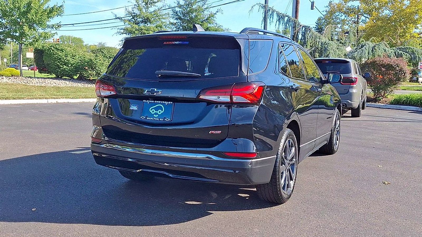 Certified 2023 Chevrolet Equinox RS w/ RS Leather Package FWD image 2