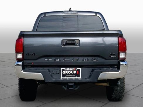 Used 2023 Toyota Tacoma SR5 AWD/4WD image 5