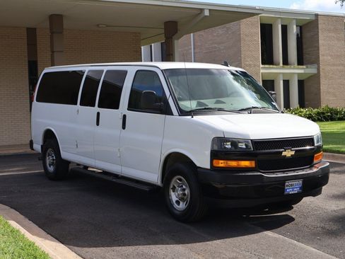 Used 2023 Chevrolet Express 3500 LS RWD image 3