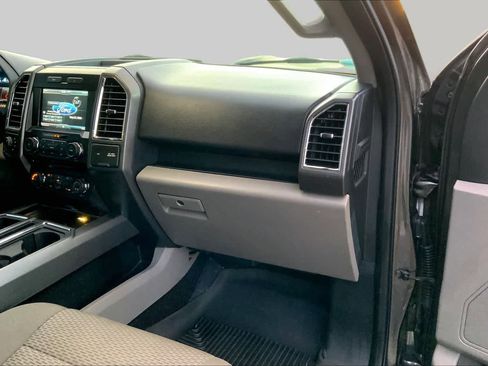 Used 2015 Ford F150 XLT w/ Equipment Group 302A Luxury AWD/4WD image 16