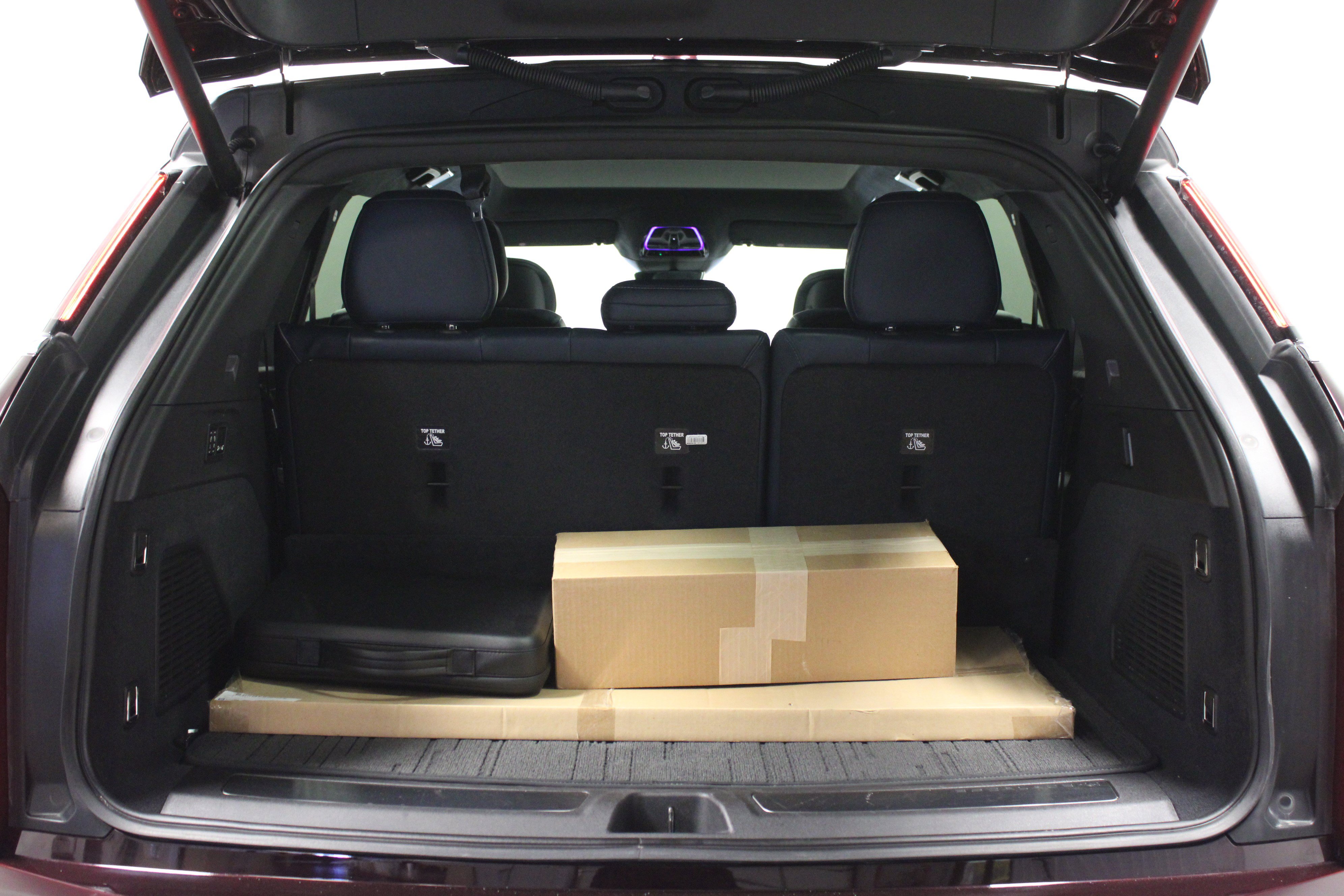 Used 2025 Cadillac Escalade IQ Luxury 2 w/ LPO, Premium Carpet Package AWD/4WD image 15