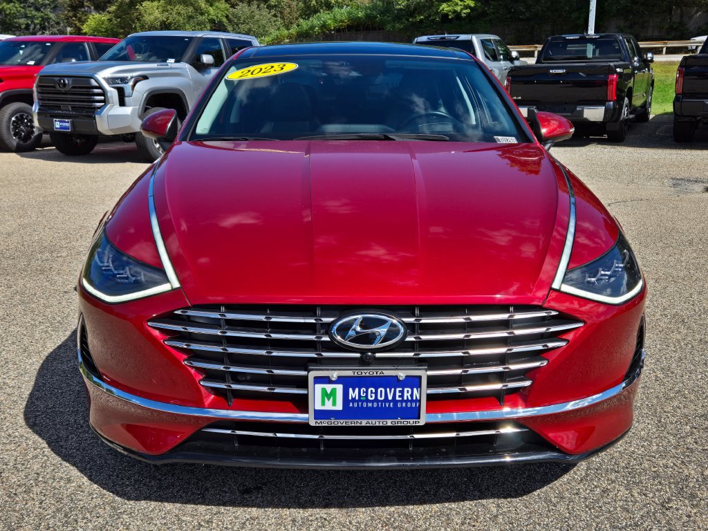 Used 2023 Hyundai Sonata Limited w/ Cargo Package FWD image 9