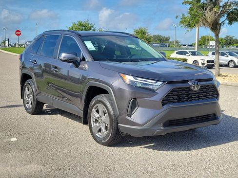 Used 2024 Toyota RAV4 XLE w/ Convenience Package FWD image 3