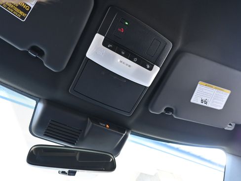 Used 2023 Mitsubishi Outlander SE image 29