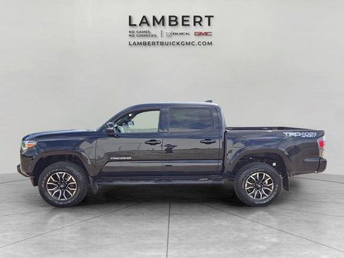 Used 2021 Toyota Tacoma TRD Sport w/ Technology Package AWD/4WD image 2
