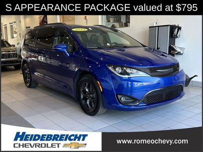 Used 2019 Chrysler Pacifica Limited w/ S Appearance Package