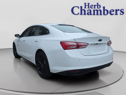 Used 2024 Chevrolet Malibu LT w/ Sport Edition FWD image 3