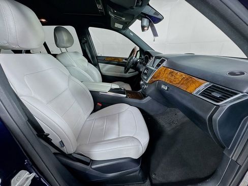 Used 2015 Mercedes-Benz ML 350 4MATIC image 35