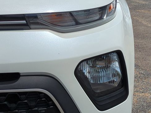Certified 2022 Kia Soul LX w/ Technology Package FWD image 10