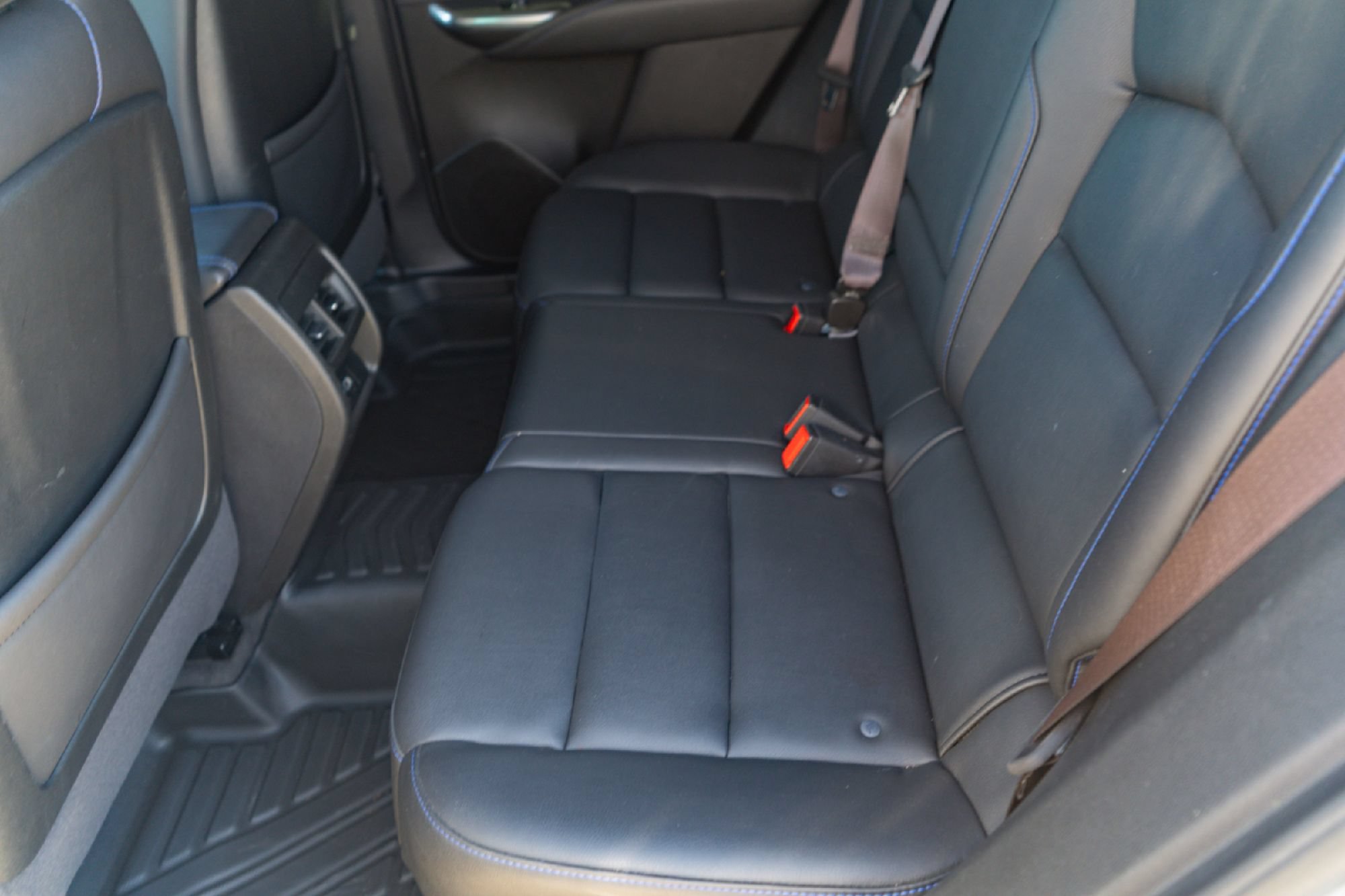 Used 2024 Cadillac XT4 Sport FWD image 25
