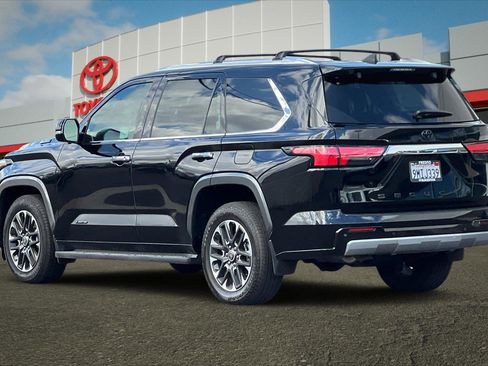 Certified 2024 Toyota Sequoia SR5 image 5
