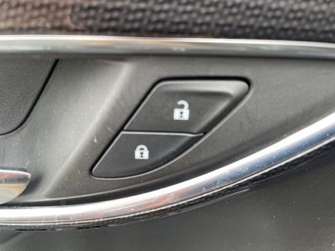 Used 2023 Buick Envision Essence w/ Sport Touring Package FWD image 11