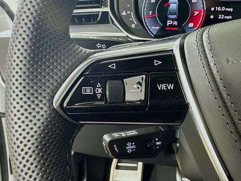 Used 2025 Audi S8 AWD/4WD image 18