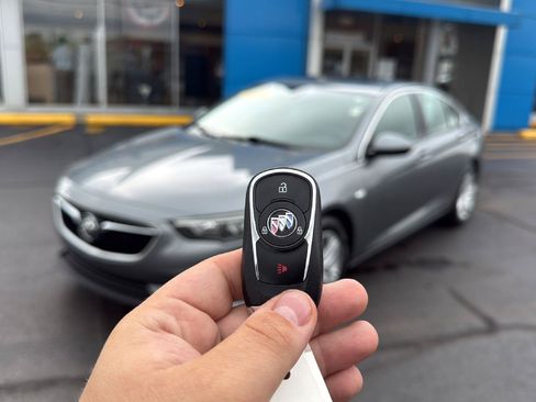 Used 2020 Buick Regal Preferred FWD image 34