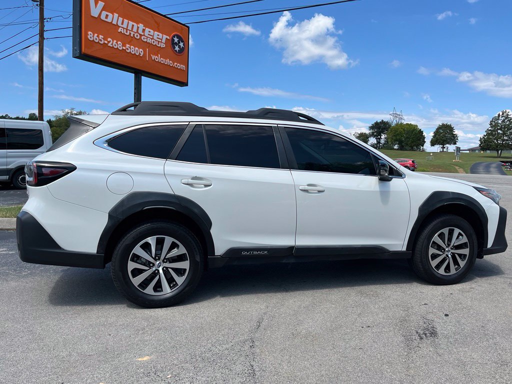 Used 2024 Subaru Outback Premium w/ Popular Package #1 AWD/4WD image 13