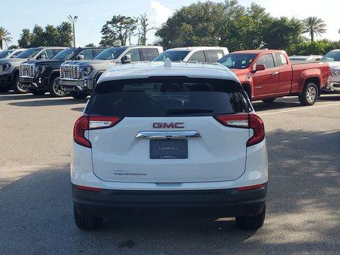 Used 2023 GMC Terrain SLE FWD image 5