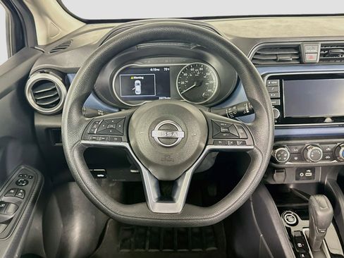 Used 2025 Nissan Versa SV FWD image 18
