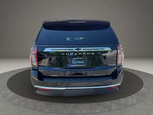 Used 2023 Chevrolet Suburban Premier AWD/4WD image 3