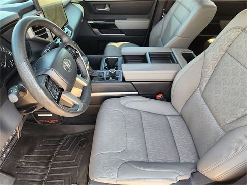 Used 2023 Toyota Tundra Limited image 13