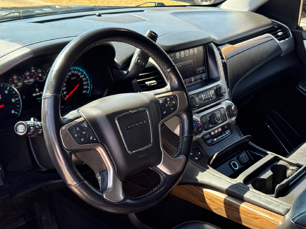 Used 2019 GMC Yukon XL Denali w/ Open Road Package AWD/4WD image 19