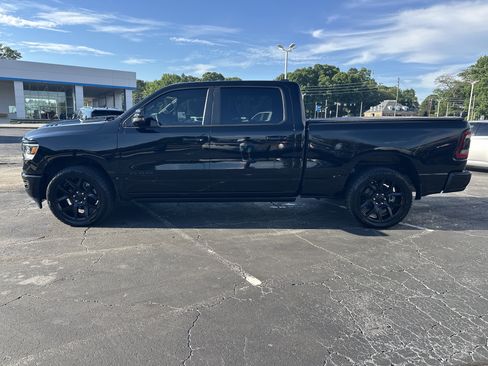 Used 2023 RAM 1500 Laramie AWD/4WD image 5