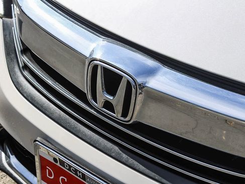 Used 2017 Honda Accord LX image 9