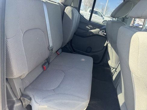 Used 2019 Nissan Frontier SV image 26