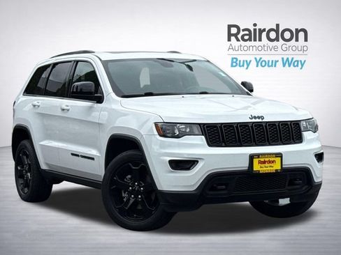 Used 2019 Jeep Grand Cherokee Laredo AWD/4WD image 1