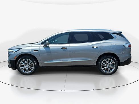 Used 2023 Buick Enclave Essence w/ Experience Buick Package FWD image 10