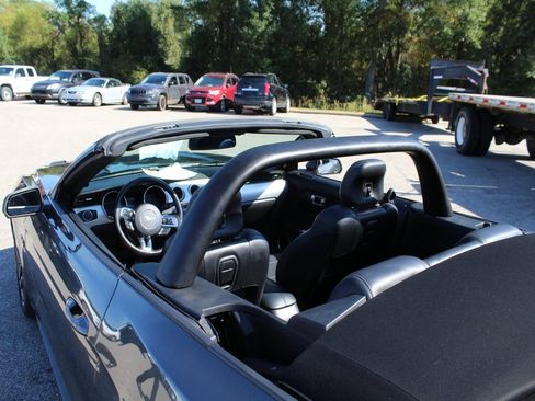 Used 2017 Ford Mustang GT Premium w/ Equipment Group 401A image 15