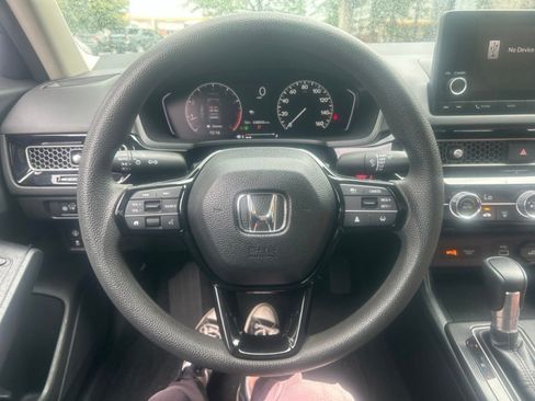 Used 2024 Honda Civic LX image 7