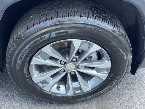 Used 2025 Chevrolet Equinox LT FWD image 6