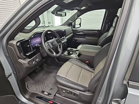 Certified 2024 Chevrolet Silverado 1500 ZR2 w/ ZR2 Bison Edition image 10
