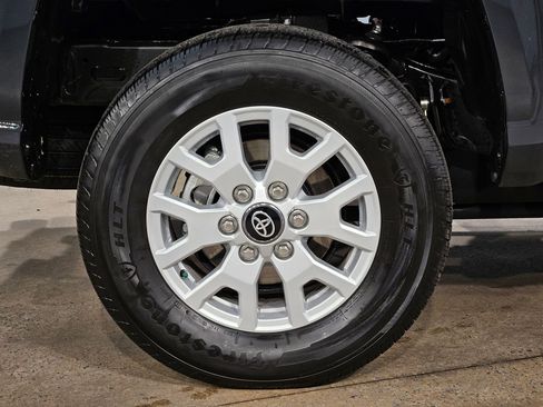 Used 2025 Toyota Tacoma SR5 image 17