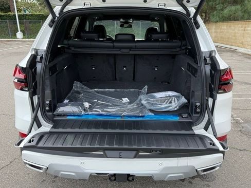 New 2026 BMW X5 xDrive50e image 15