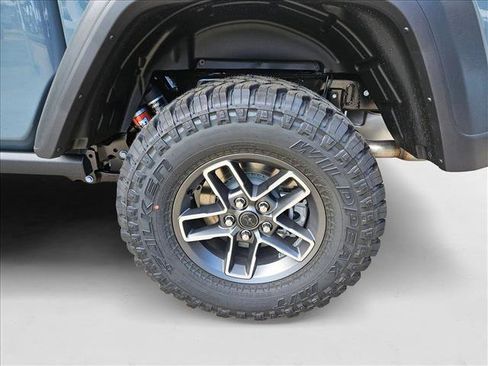 New 2025 Jeep Gladiator Mojave w/ Safety Group image 10
