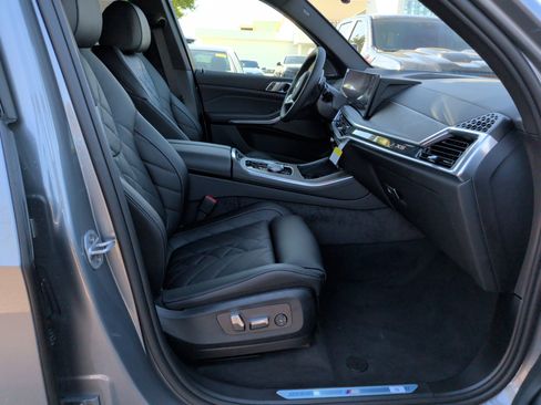 Used 2026 BMW X5 xDrive40i w/ M Sport Package AWD/4WD image 21