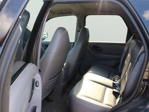 Used 2001 Ford Escape XLT AWD/4WD image 7