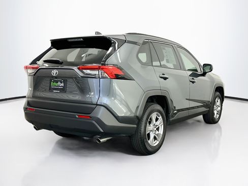 Used 2025 Toyota RAV4 LE AWD/4WD image 9