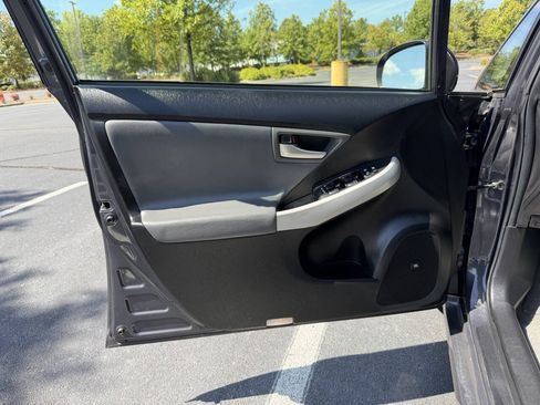 Used 2012 Toyota Prius Prime Advanced FWD image 18