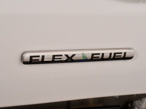 Used 2016 Ford F150 Platinum w/ Equipment Group 701A Luxury AWD/4WD image 19