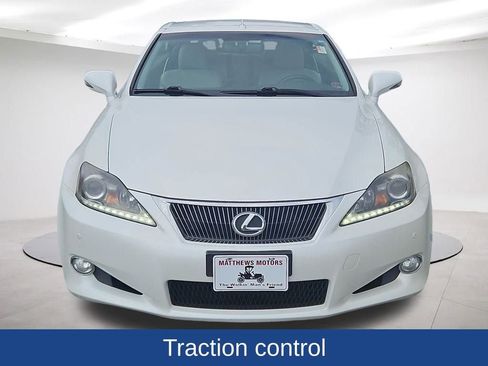 Used 2013 Lexus IS 250C image 4