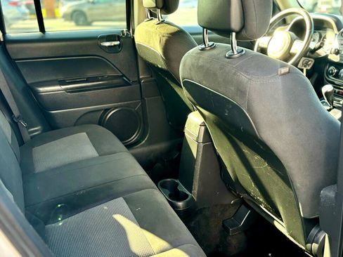 Used 2015 Jeep Patriot Latitude image 13