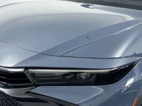 Used 2025 Toyota Crown XLE image 11