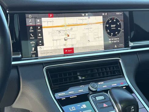 Used 2020 Porsche Panamera 4 image 21