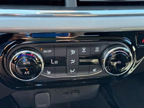 New 2026 Chevrolet Trax LT w/ Driver Confidence Package image 15